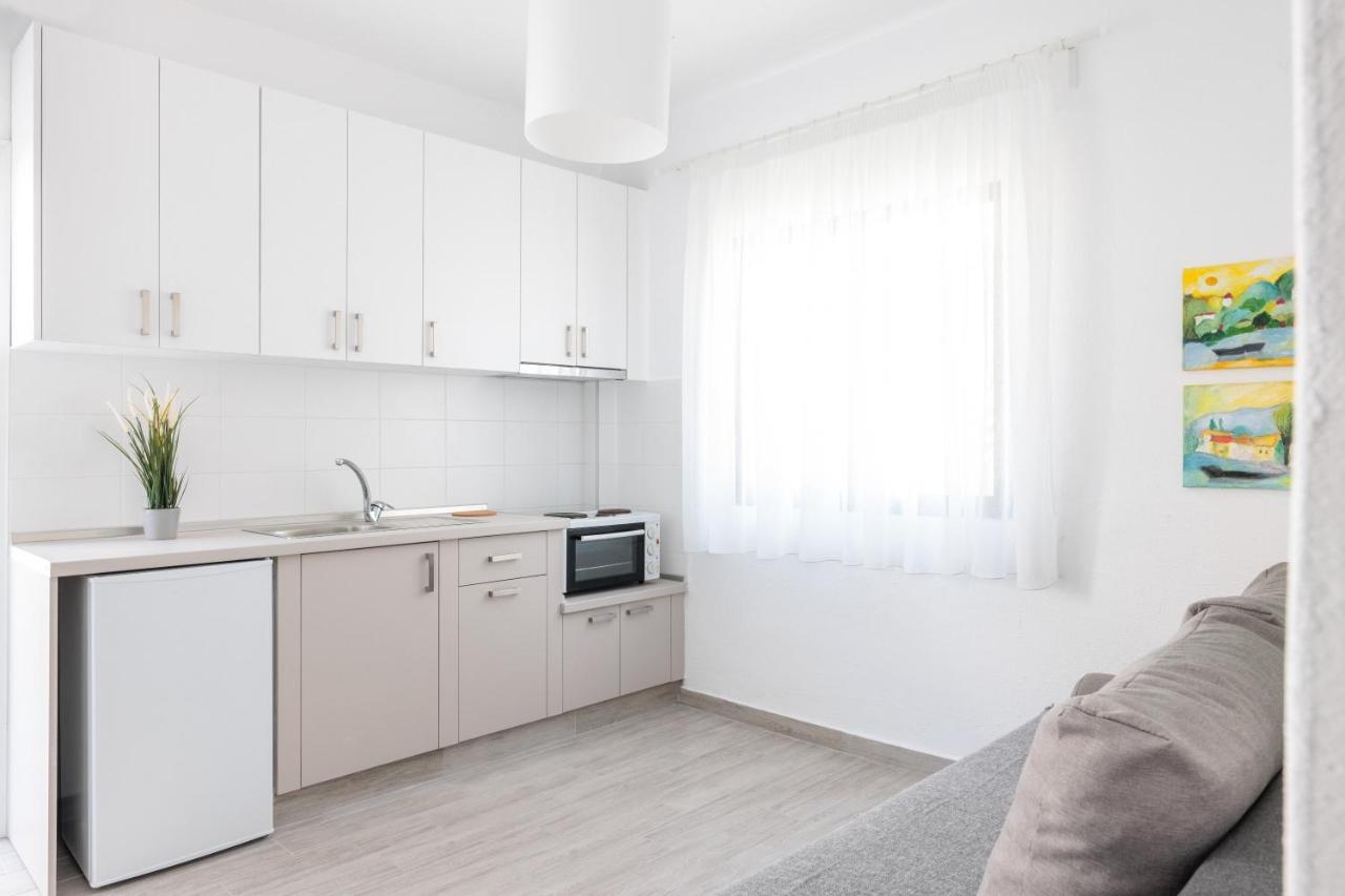 Valasi Apartments Szkála Fúrkasz Kültér fotó