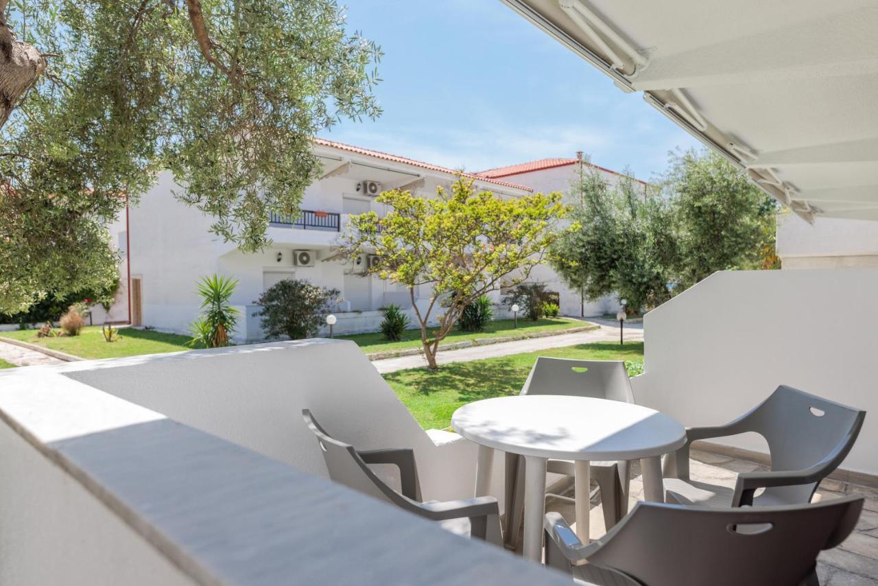 Valasi Apartments Szkála Fúrkasz Kültér fotó